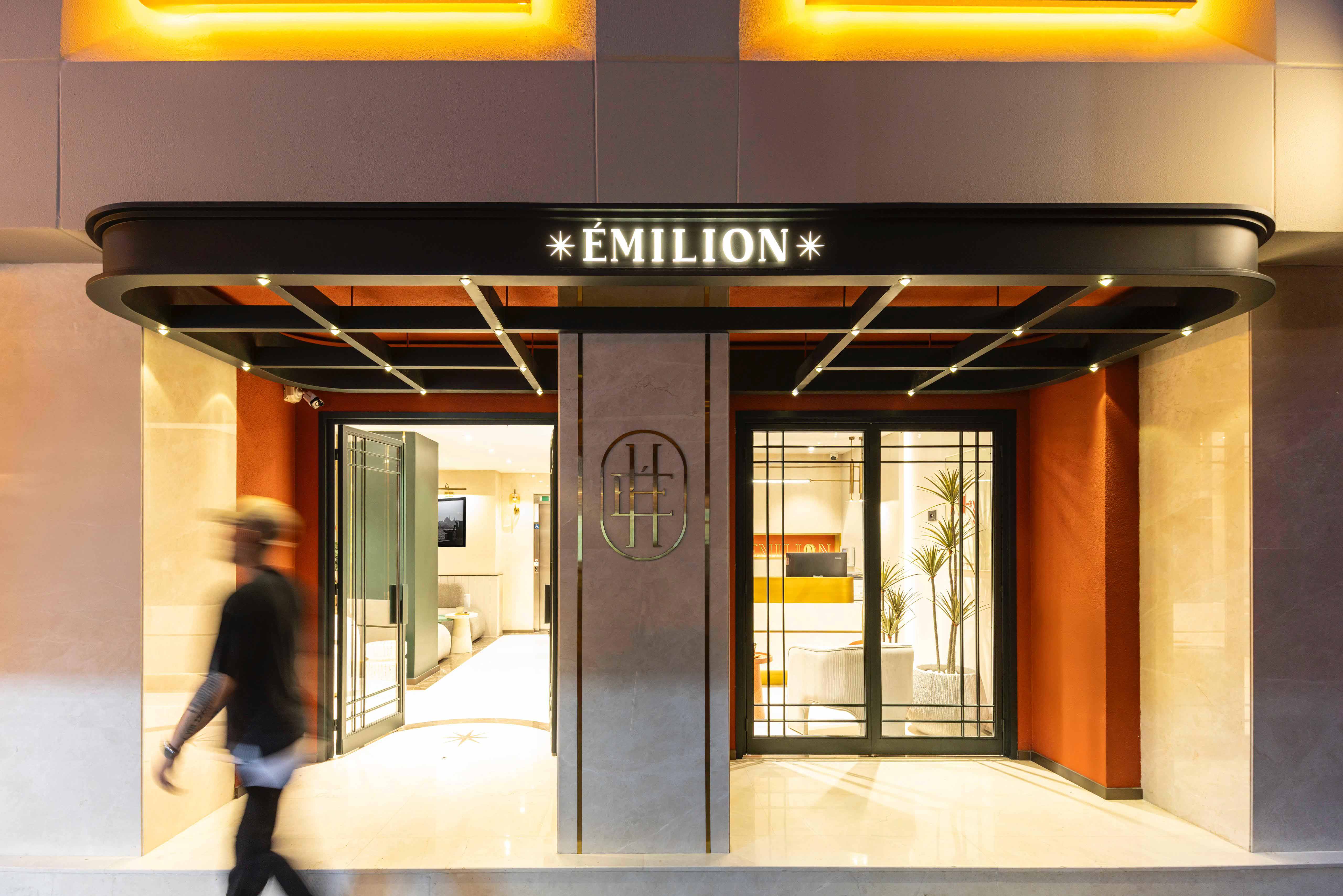 Emilion Hotel